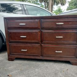 Brown Contemporary Solid 6 Drawer Wood Dresser