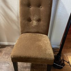 Brown Old Fashioned Chair