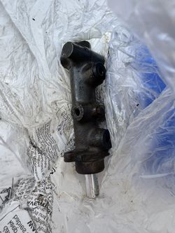 1971-79 VW Bus Brake Master Cylinder