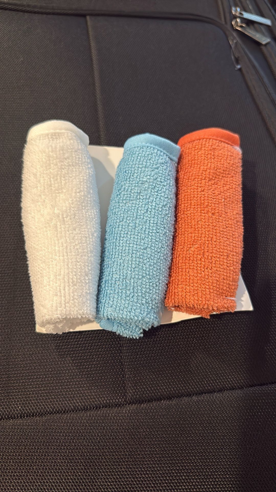 3 Baby Showering Cloths