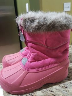 Snow boots size 1