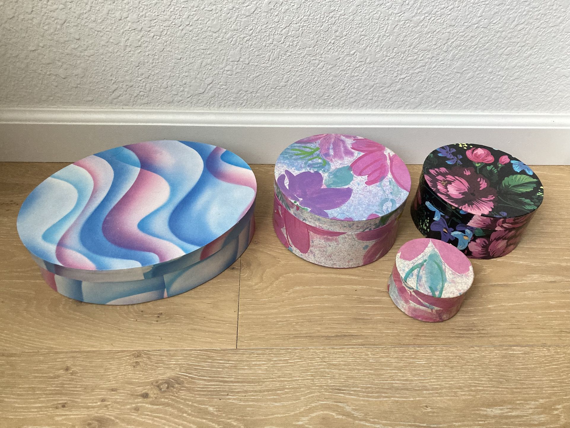 Set Of 4 Gift Storage Organization Boxes, Oval And Nesting Round Shaped