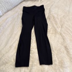 Women’s Lululemon black running pants leggings size 4