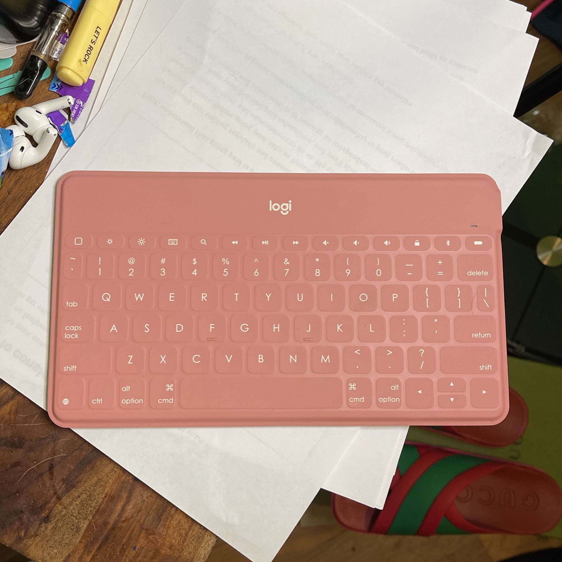 Logitech Keys-to-Go Super-Slim and Super-Light Bluetooth Keyboard for iPhone, iPad, and Apple TV - Blush Pink