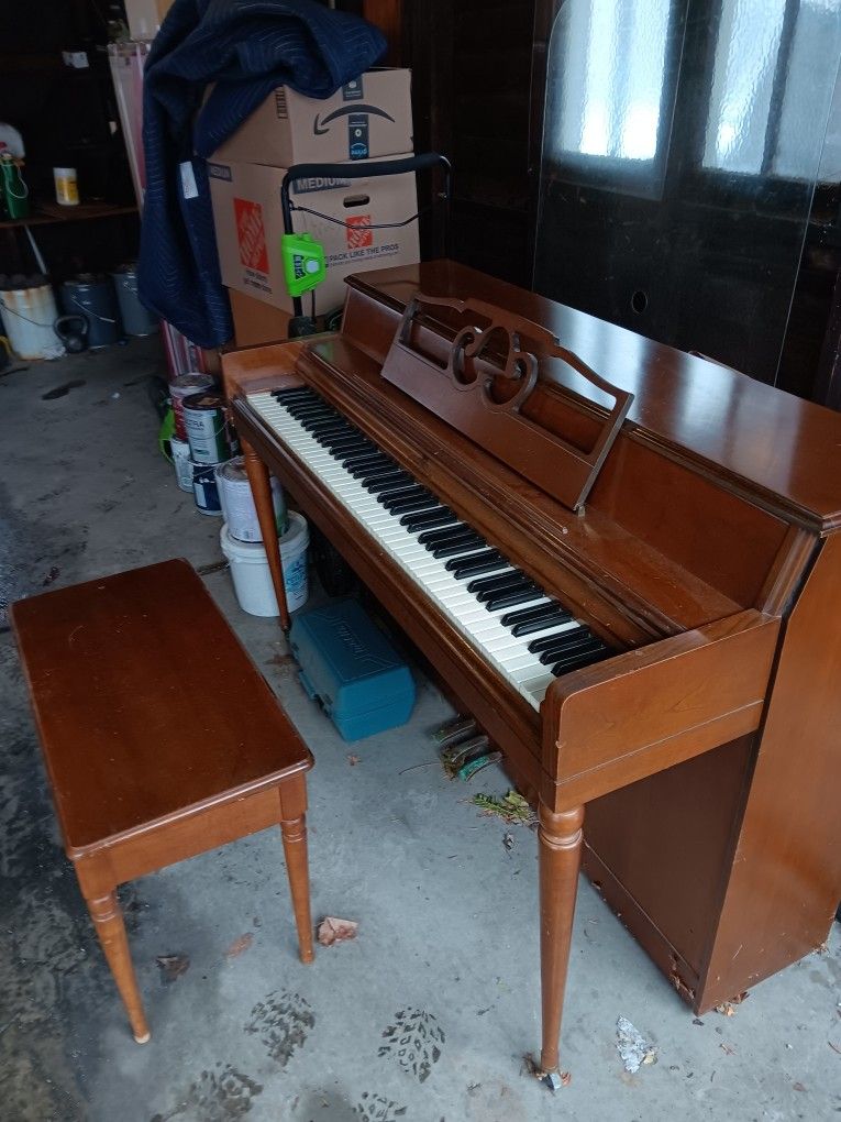Wurlitzer Piano