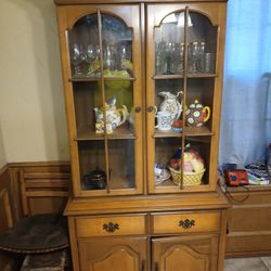 AntiqueHutch Cabinet. Great Condition