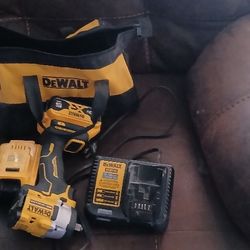 Dewalt XR drill