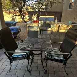 Metal Mesh Bistro Set – Table + 2 Chairs + Cushion