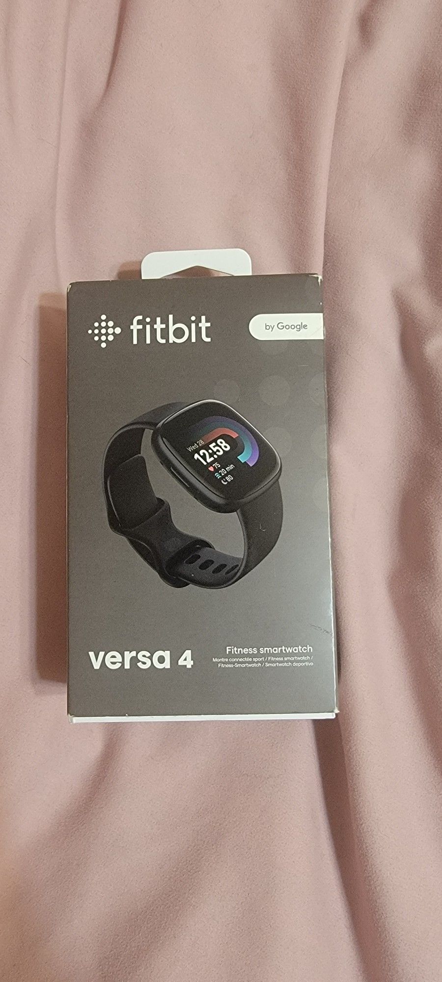 Fitbit Versa 4 Open Box Bundle