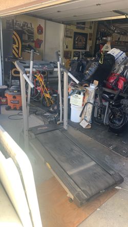 Treadmill Pro Form with Incline