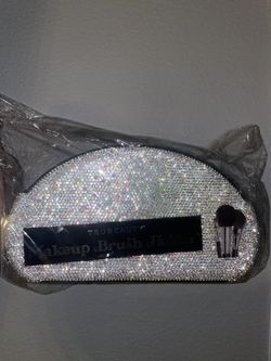 True Beauty Makeup Brush Holder 