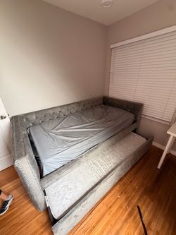 Twin bed