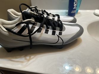 Nike vapor Edge Size 13