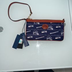 Dooney & Bourke Wristlet