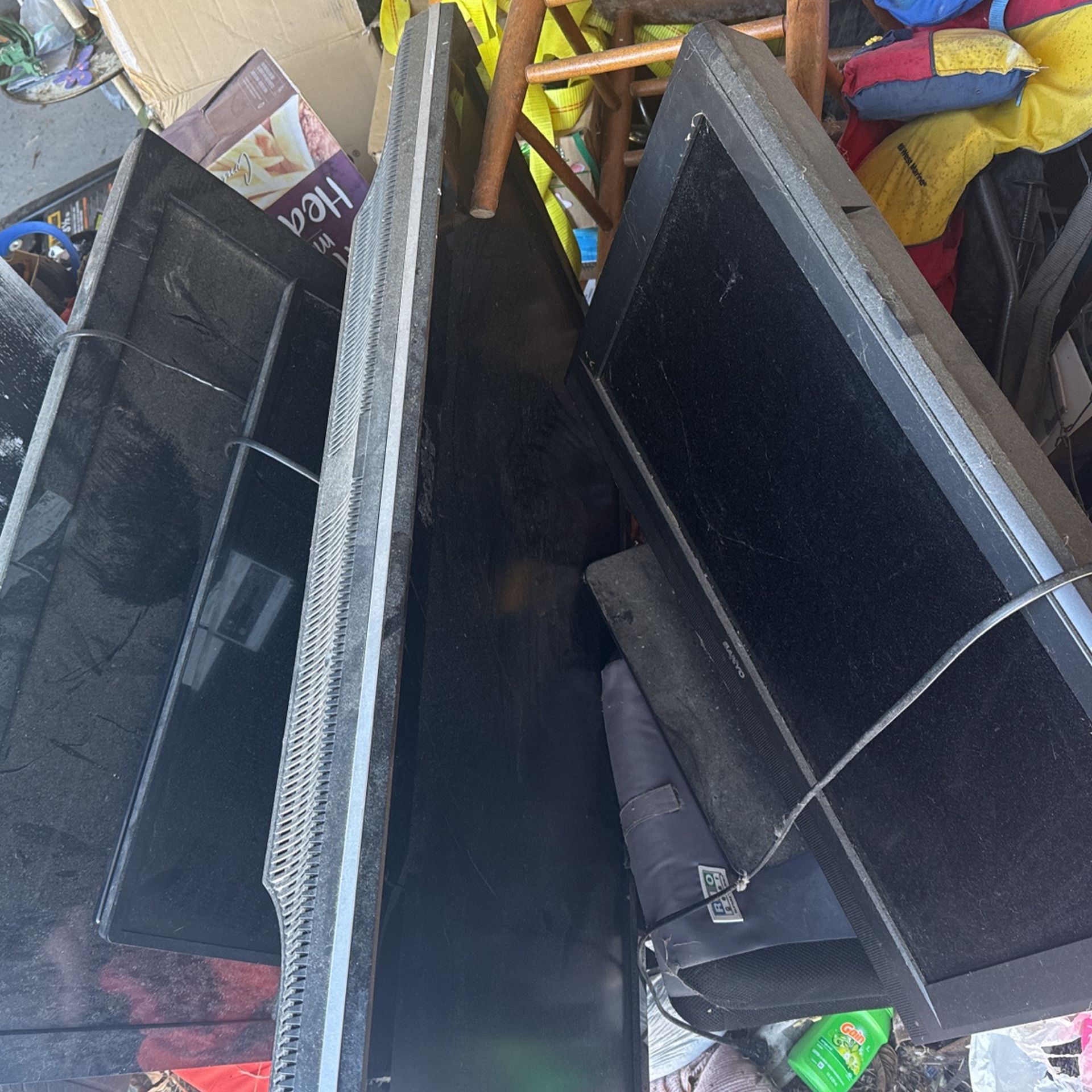 Multiple Flat Screen TVs For Sale