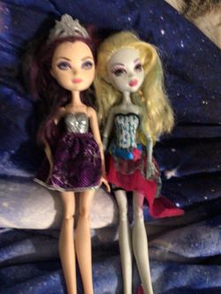 Monster high/ever after dolls