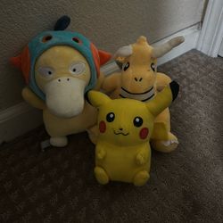 Pokemon plushies 