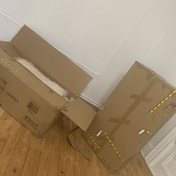 NEW IN BOX Chaise Lounge RIGHT