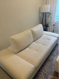 Extendable couch