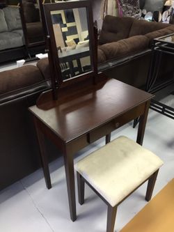 New vanity & stool
