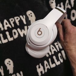 Beats Wireless Bluetooth Headphones