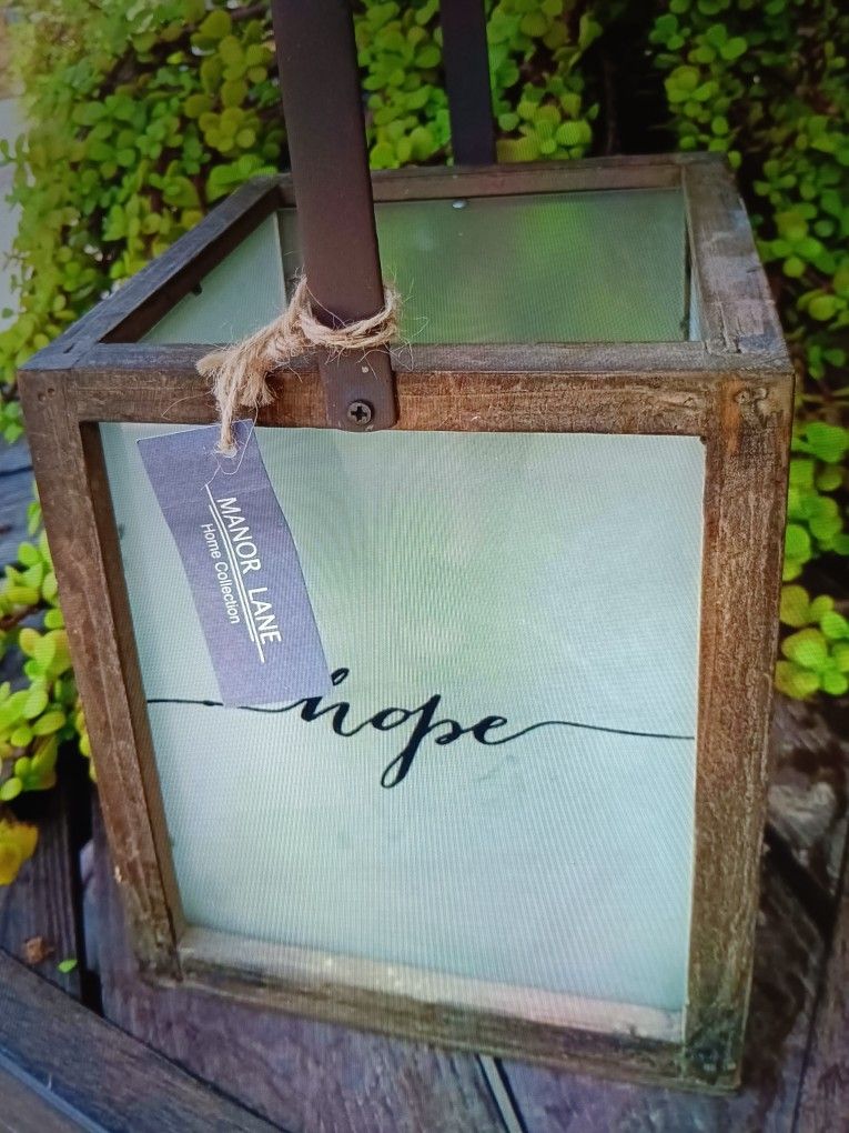 $6 Sentiment Sayings NWT Candle Holder 