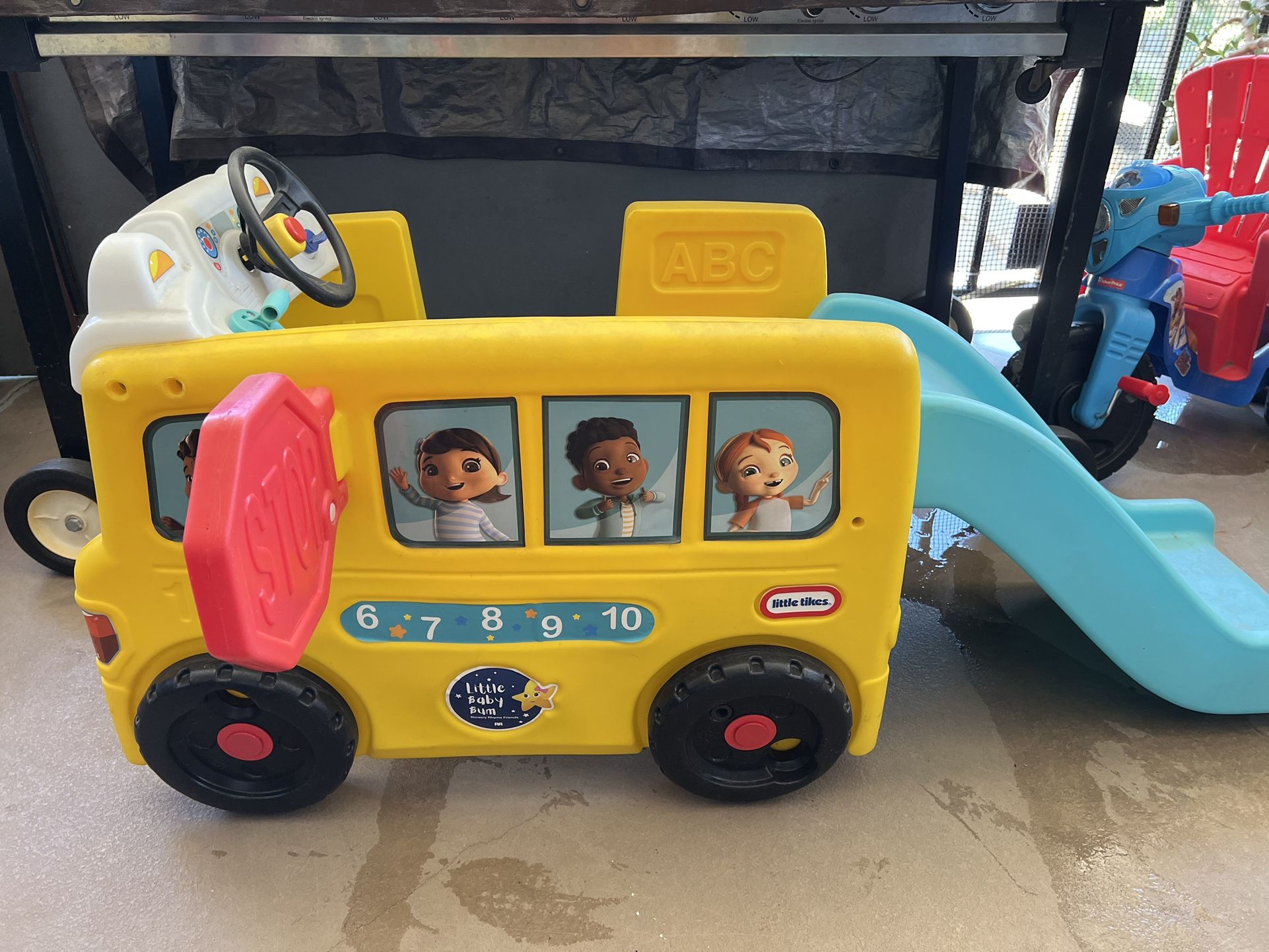 Little Tikes School Bus Climber