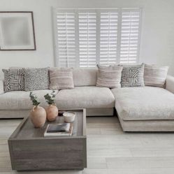 Monterey Park 2 Pc Right Arm Chaise Sectional