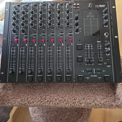 Behringer Dx 2000 USB Seven Channel Mixer 