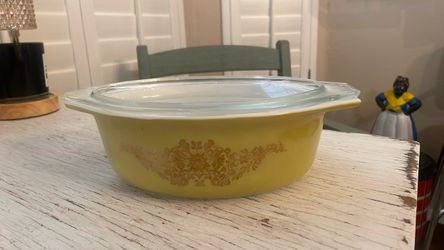 Pyrex, Golden Garland oval casserole, #043