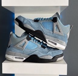 Air Jordan 4 University Blue
