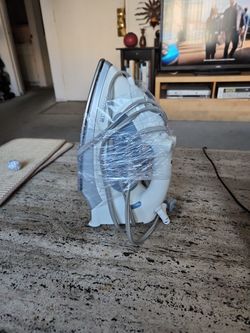 Rowents Power Press Iron - New