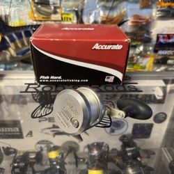 Like New Accurate 500 Narrow  Single Speed Ready to fish With Clean Line. 