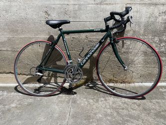 Used - adult classic Green color Cannondale model R300 - handmade in U.S.A