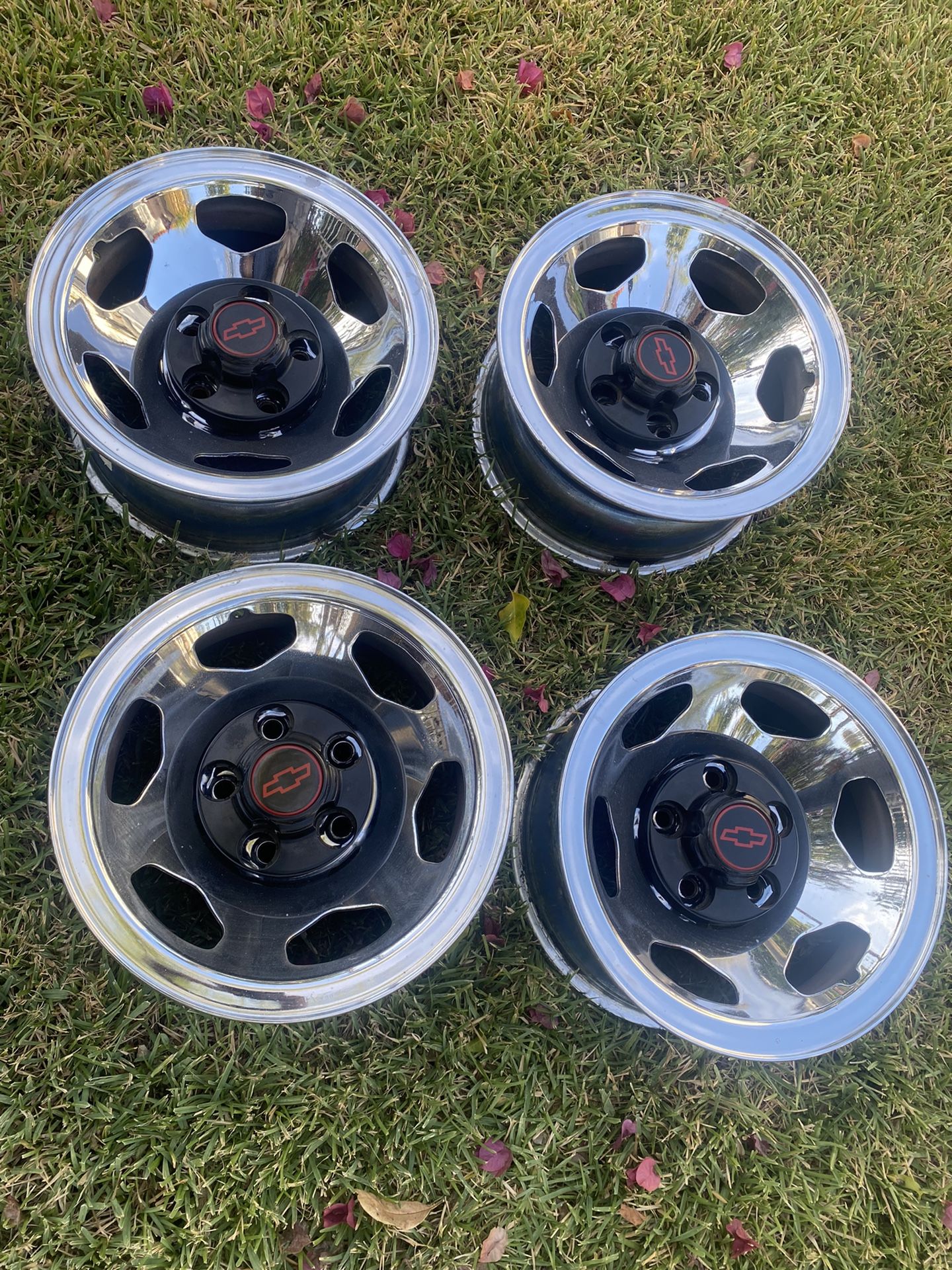 Original 454ss Wheels and Center Caps .. Oem Wheels 454 ss
