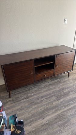 Solid wood 60”