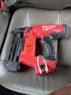 M18 FUEL 18-Volt Lithium-Ion Brushless Cordless Gen II 18-Gauge Brad Nailer (Tool-Only)