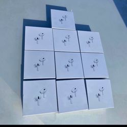 AirPods 4, AirPods Pro 2, AirPods Max