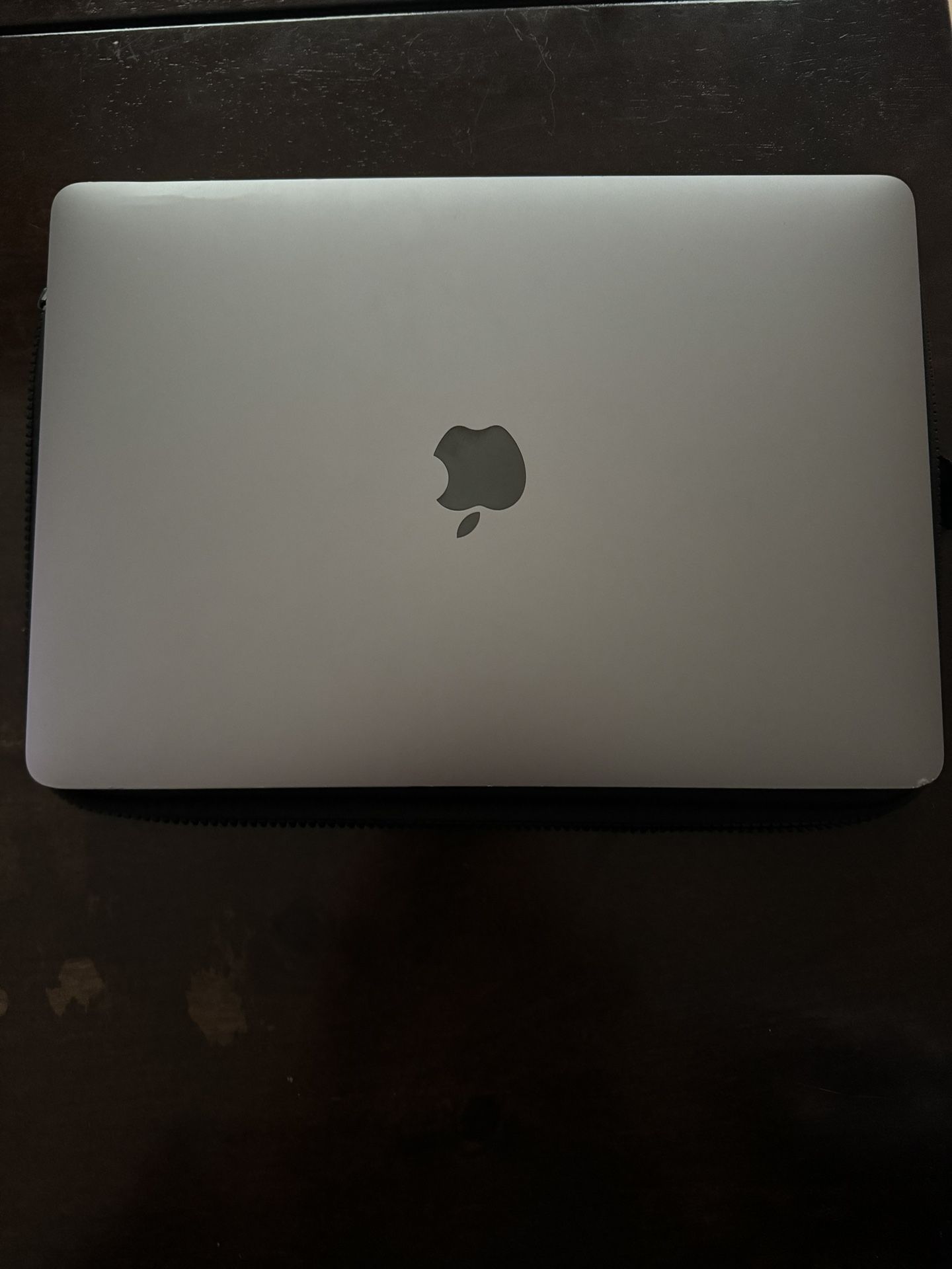 Macbook Pro M2