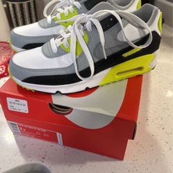 Nike Air Max 7Y - $50