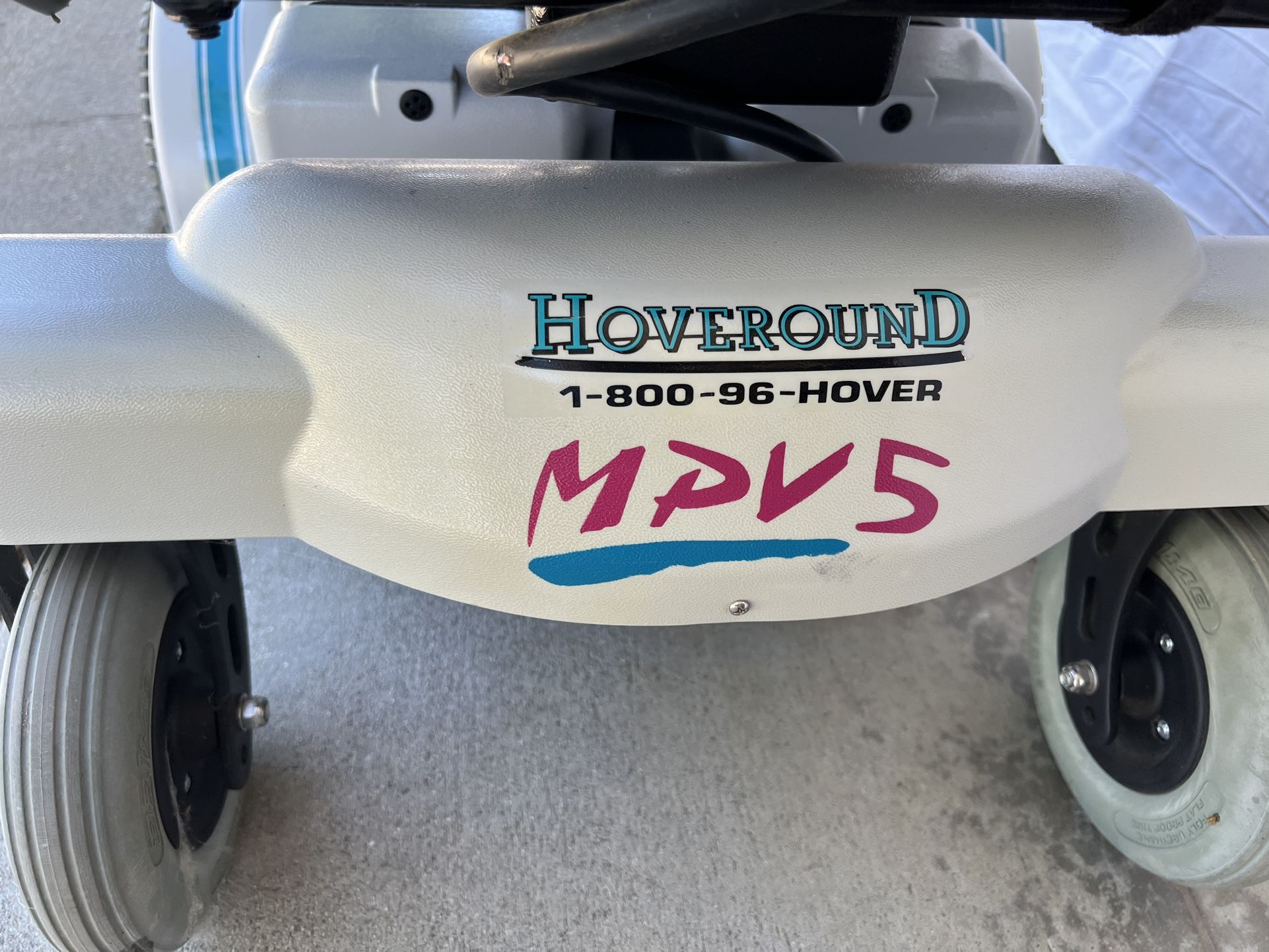 Hoveround MPV5 Electric Wheelchair Like New with 2 NEW Batteries for