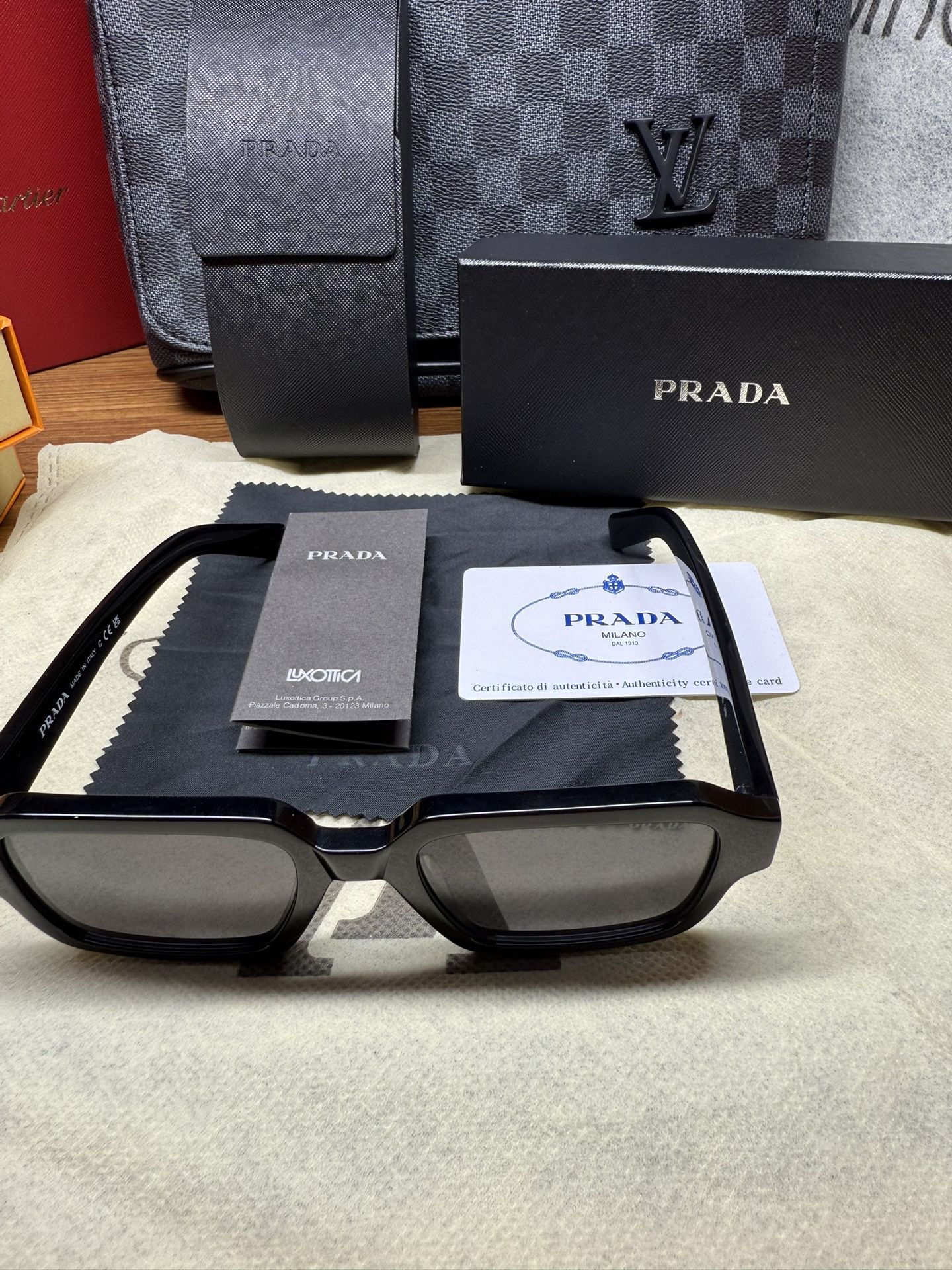 ⬛️Prada Sunglasses 😎