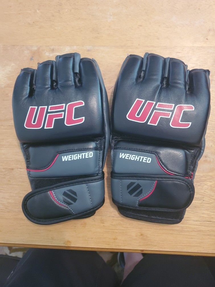 Ufc 8 Ounce Weighted Gloves 