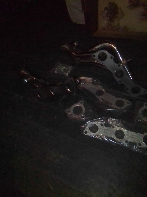 ,2000-2004 Nissan Exterra Headers