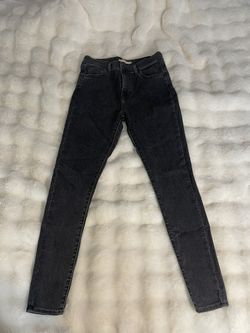 Black Levi’s Jeans