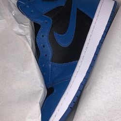 Jordan 1s Marinas 