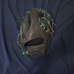 Heart of the hide baseball glove