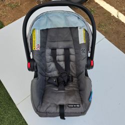 Graco SnugRide Infant Car Seat good condition
