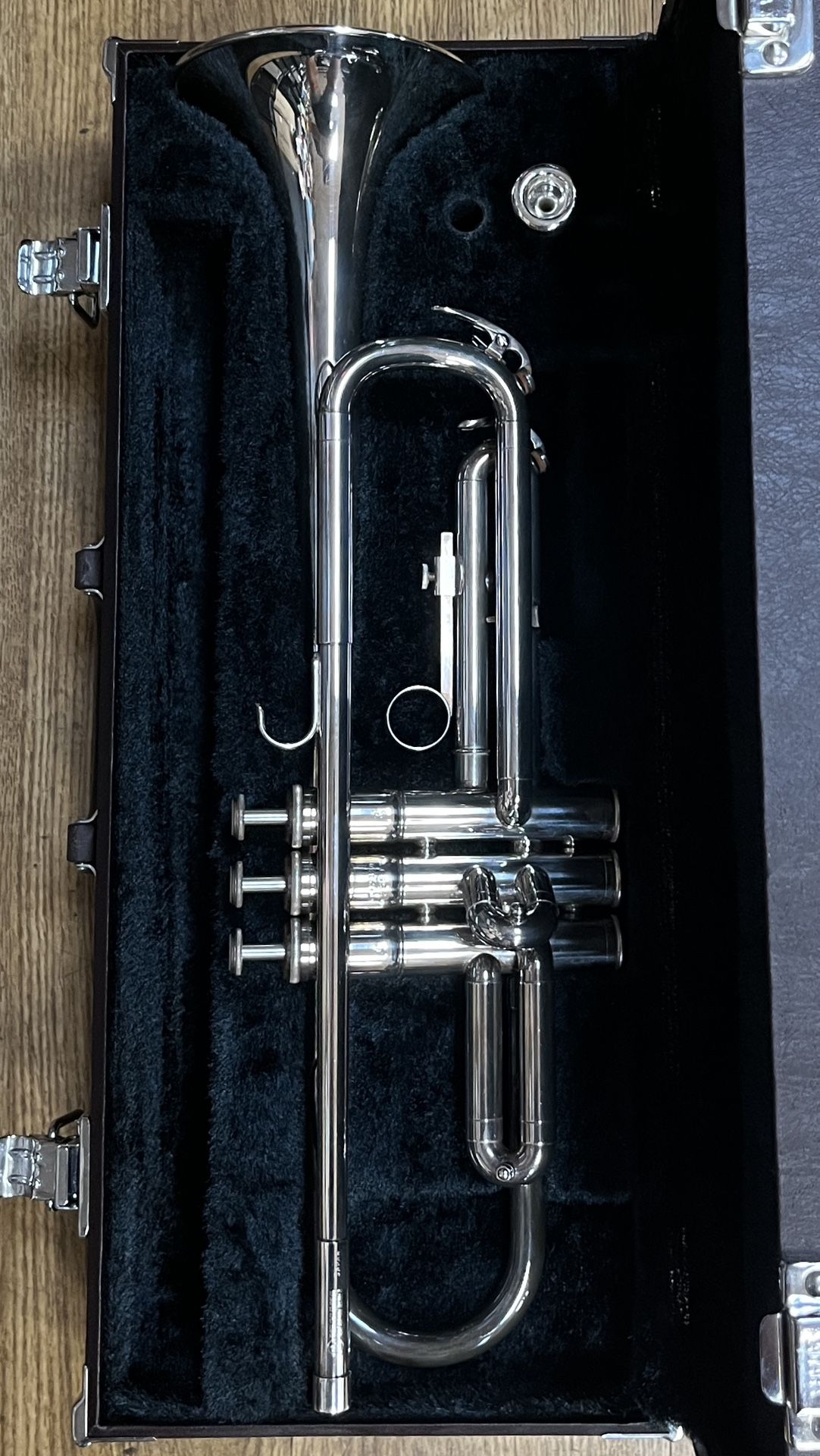 YAMAHA YTR-2320S Bb TRUMPET SILVER PLATED