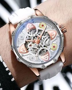 Men's Automatic Mechanical Watch Skeleton Dia Luminous Waterproof Sport Wristwatch Clover Design..